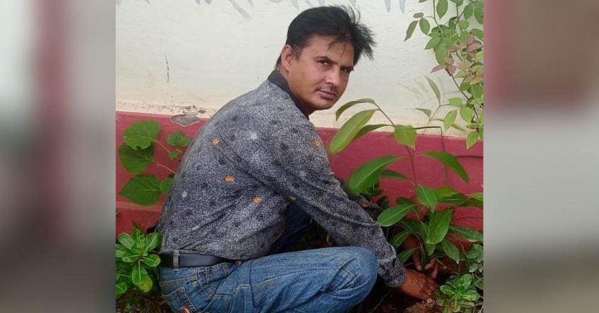 रीवा संभागीय कार्यवाहक अध्यक्ष आशीष मिश्रा ने लगाई जामुन के पौधे