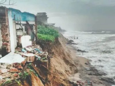 ओडिशा में समुद्र का बढ़ता कहर: गंजाम का तट कटाव की चपेट में, 17 गांवों पर मंडराया संकट