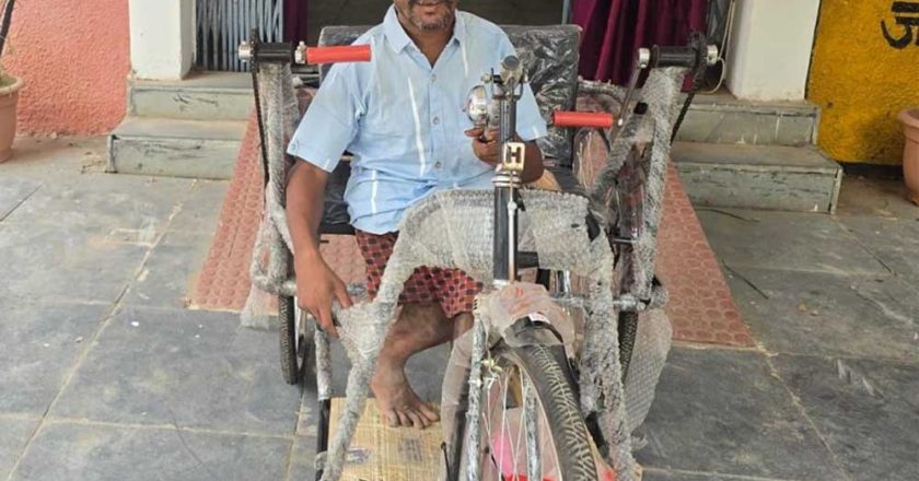 24 घंटे में मिली ट्राइसाइकिल, मुख्यमंत्री विष्णुदेव साय की संवेदनशील पहल से दिव्यांग गणेश राम यादव के जीवन को मिली नई रफ्तार