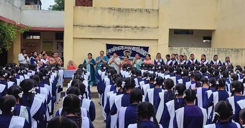 प्रदेश के 3,553 शासकीय स्कूलों के विद्यार्थियों ने 274 सांदीपनि विद्यालयों का किया शैक्षणिक भ्रमण