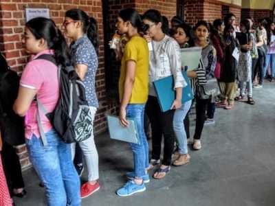 NEET-JEE एडमिशन में बोर्ड परीक्षा के अंकों को मिल सकता है 50% वेटेज, जानिए क्या है सरकार का नया प्लान