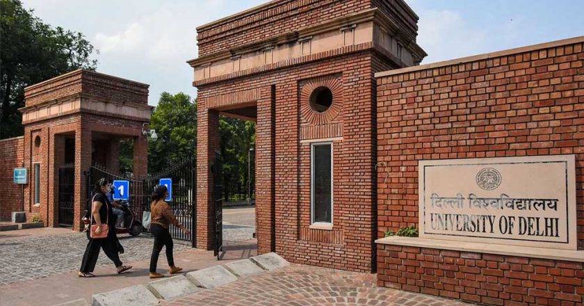 DU के नए PG History सिलेबस से दिल्ली सल्तनत का पेपर बाहर, कई और विषय भी हटे
