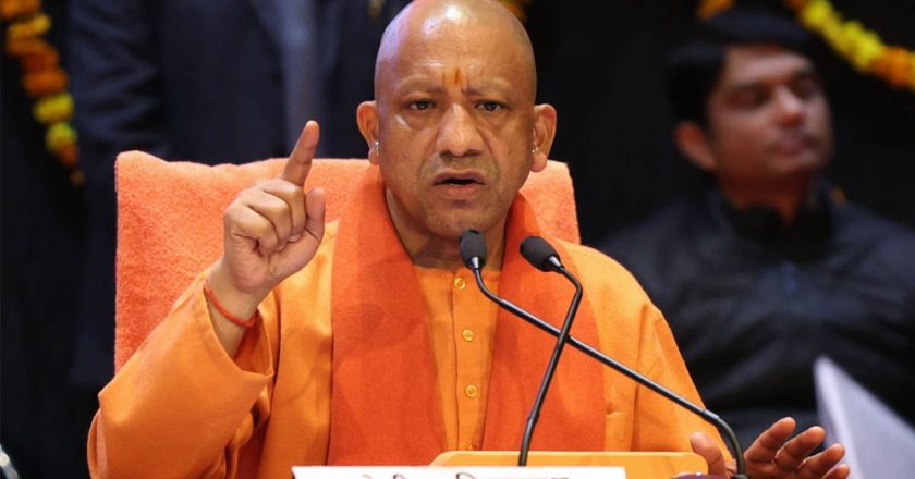 एयर शो की तैयारियों को लेकर सीएम योगी ने की समीक्षा,नमो घाट पर व्यवस्थाओं का किया स्थलीय निरीक्षण